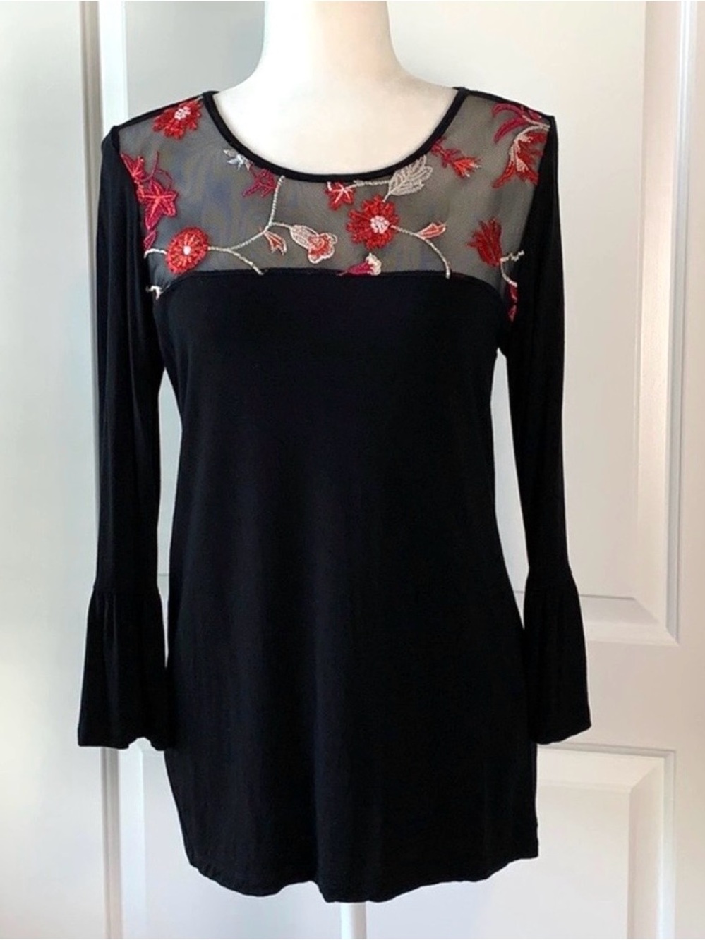 89th & Madison Black Long-Sleeve Top with Red Floral Embroidered Mesh Yoke
